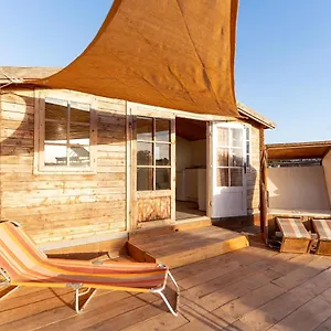 alaia-tiny-house-between-volcanoes-and-beach-breaks.in-canary-islands.com/